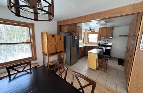 Amberg Cabin | Doodle Acres Cottage: Lakefront! Hot Tub! ATV, UTV, Snowmobile Trails access!