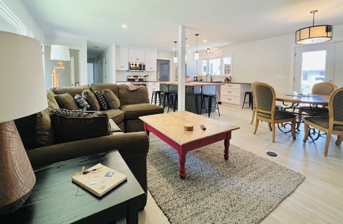 Boyne City House | Downtown Boyne City—Close to Lake Charlevoix Beach, Dining, Shopping & Festivals
