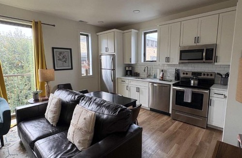 Traverse City House | Downtown Traverse City Capri Condo 316