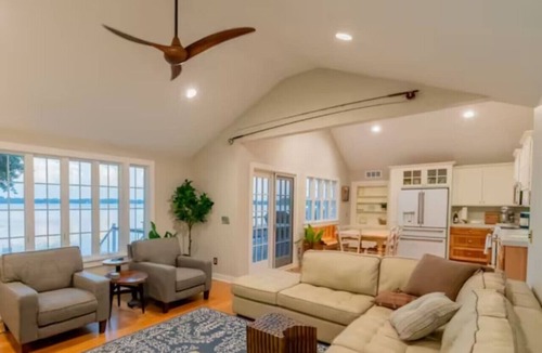 Waconia House | Dual Lakefront Homes for Families and Friends
