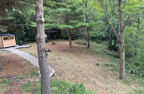 Bear Lake House | Dune-top house in walking distance to Lake Michigan, close to M22/Arcadia Bluffs