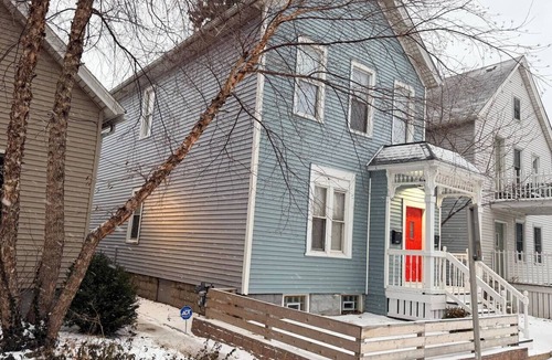 Milwaukee House | EKO Stays | Executive Retreat Near Brady St