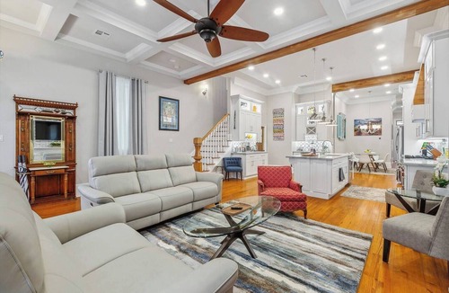 Mid-City House | Elegant Mid City Luxurious Home On Streetcar Line Free Parking
