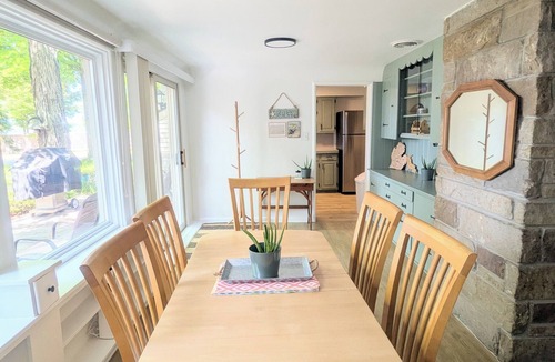Williamsburg House | Elk Edge Lakefront Charm Dock & Torch Sandbar 20 min Horse Shows 10 min