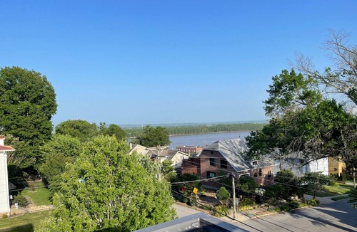 Cape Girardeau Apartment | EN11: Downtown Penthouse with roof deck! AMAZING VIEW! - 5 mins away downtown