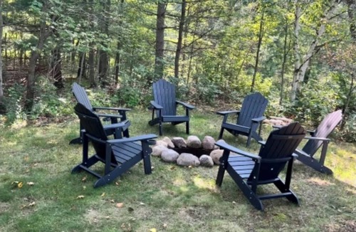 Markville Cabin | Escape to a Beautiful 4-Bedroom 2-Bath Waterfront Log Home in Danbury, Wisconsin