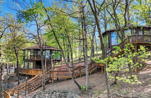 Village of Four Seasons House | Escape to the Trees: Your Lake of the Ozarks Villa with Resort Perks!