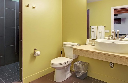 Saugatuck Hotel | Experience luxury in the Torino Suite, a cozy 1-bedroom escape in charming Saugatuck.