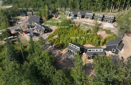 Munising Cottage | EXPLORE Munising Cottage 218 - ADA