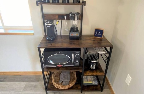 Chassell Apartment | Explore the Keweenaw ! Only 6 Miles to MTU!