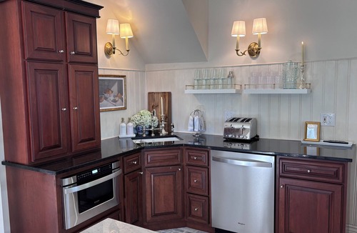 St. Charles Historic District House | Exquisite 4 bed & 4 bath with POOL in Historic District near Main Street