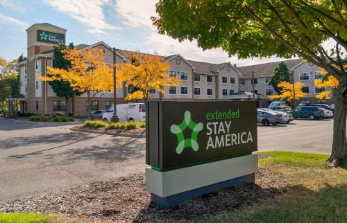 Romulus Hotel | Extended Stay America Suites - Detroit - Metropolitan Airport