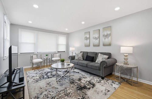 Crestwood House | Extended Stay - Crestwood FHS Rental