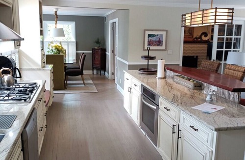 Glenview House | Fabulous 4-bedroom house with Inground Pool! On quiet cul-de-sac.