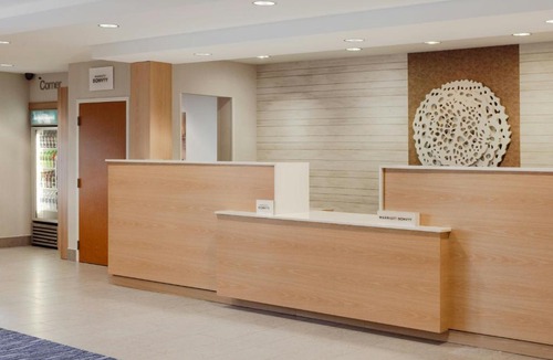 Norton Shores Hotel | Fairfield Inn & Suites by Marriott Muskegon Norton Shores