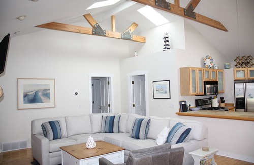 Lakeside Cottage | Fall Weekends Available! Private Beach Just Steps Away