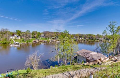 Monticello House | Family Home in Monticello! Water-View Retreat