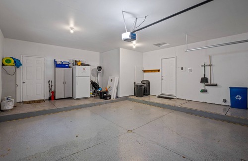 Alto House | Family Retreat: Heated Pool, Hot Tub, Fire Pit/Grills, Sports Courts & Play Area