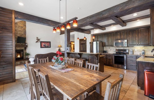 Lampe House | Family Reunion Favorite! Sleeps 24 | 4 King Suites | Pools | Dock | Lakefront Luxury