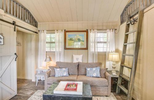 Michael House | Farm Stay in Illinois with Private Fishing Pond