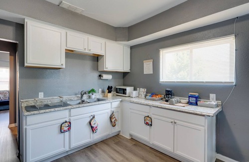 Milwaukee Cottage | Fenced Yard! Spacious Home, 4 Mi to Dtwn Milwaukee