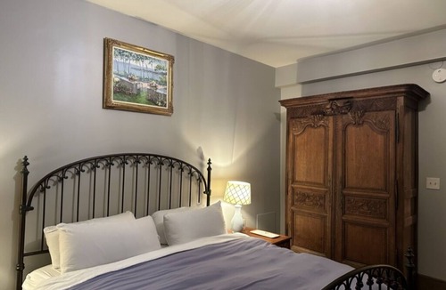 Detroit Bed & Breakfast | Frederick Stearns House in Detroit is a perfect venue for any private events.