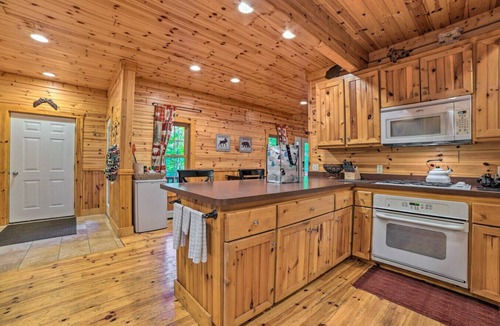 Michaywe Cabin | Gaylord Cabin with Game Room, Fire Pit and Decks