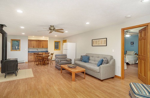 Glen Arbor House | Glen Arbor Getaway Brand New Air Conditioning! Dog Friendly!