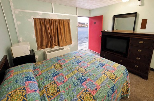 Benton Hotel | Gray Plaza Motel Benton Rend Lake I-57