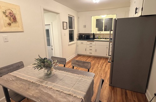 Greenfield House | Greenfield’s 96th Gradient-2 bedroom home with a large yard