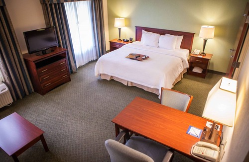 Springfield Hotel | Hampton Inn & Suites Springfield-Southwest