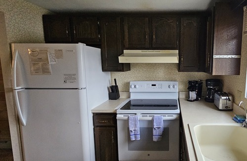 Cedar House | Heated Pool, 5 miles to Lk Michigan Beach, Leelanau County, 4-brm 4-ba. Air,