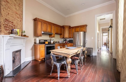 Faubourg Delachaise House | HGTV-home in Garden District, steps to Magazine St., Elegance on Magazine St. as seen on HGTV