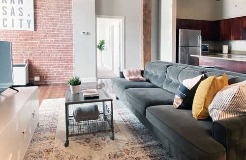 Downtown Kansas City Apartment | Historic Loft at Soho Kansas City