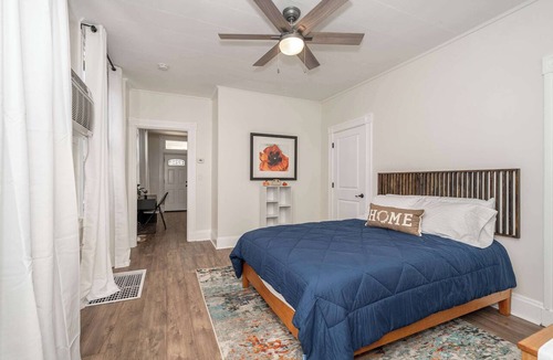 Ludlow Condo | Historic Ludlow Apt A