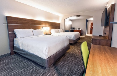 Goshen Hotel | Holiday Inn Express Hotel & Suites Goshen by IHG