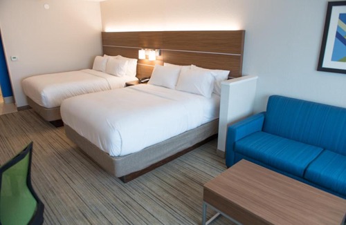 Merrillville Hotel | Holiday Inn Express & Suites - Merrillville by IHG
