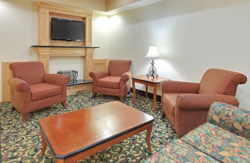 El Dorado Hotel | Holiday Inn Express & Suites - El Dorado by IHG