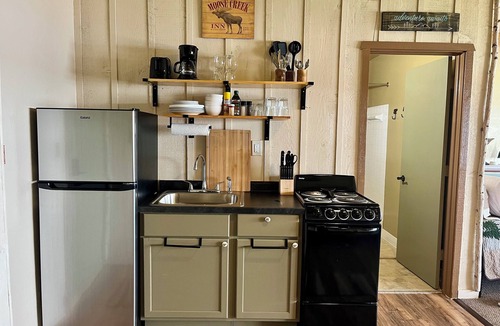 Hill City Condo | HOT deals for August! Hot tub, sauna, lake front 2BR, 2 full baths!