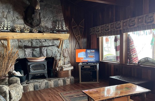 Brutus House | House on the Lake! Enjoy swimming, golfing, skiing, and more.