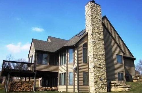 The Galena Territory House | Huge 4BR*Outdoor Hot Tub*2 Fireplaces*Pool Table*Great Value*