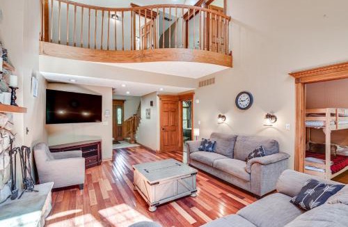 La Porte House | Huge Family Home w/Pool - 13 Mi to Lake Michigan!