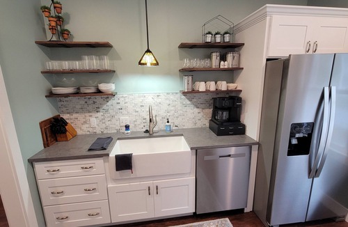 Northeast South Bend House | Irish Bungalow walking distance to Notre Dame, Hospital, Eddy St., Trader Joes.