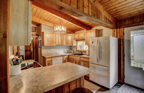 Breezy Point House | Is today a Lake or Links kind of day? Now booking for Summer 2026!