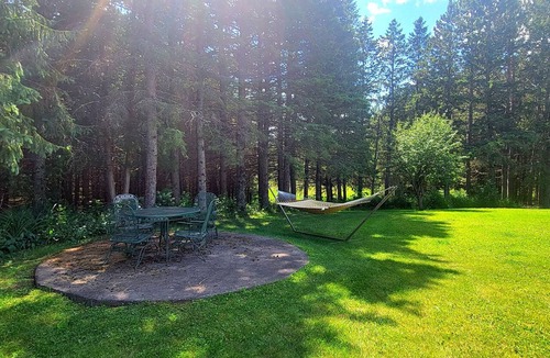 Esko Cottage | Jay Cooke Cottage: A wood burning sauna, dogs welcome, firepit with grill.