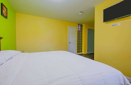 Markham Apartment | King Bed | Non smoking
