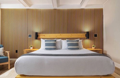 Rapid City Hotel | King Room Near Torch Lake | Hot Tub, Sauna, Resort Amenities