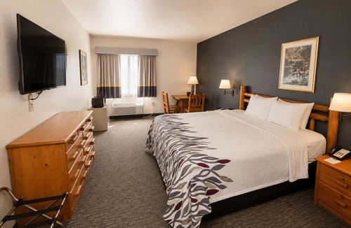 New Florence Hotel | Knights Inn New Florence