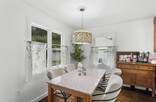 Belleville House | Lake Area Stay - Boat Launch - Dining, DTW, Ann Arbor & Belleville area