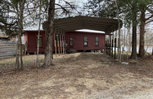 Kelly House | LAKE CABIN on Lake Lafourche in North Central Louisiana.